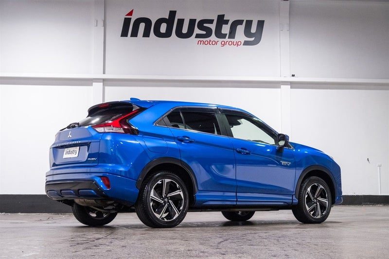 2021 Mitsubishi Eclipse Cross G / VRX PHEV AWD, photo 3
