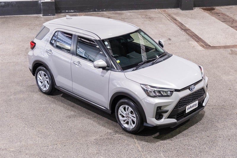 2021 Toyota Raize Hybrid - Baby Rav4!, photo 2