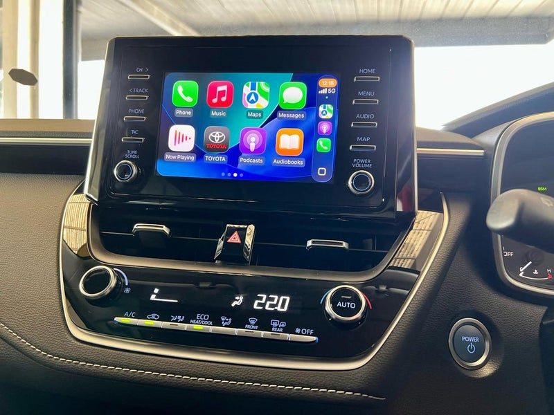 2021 Toyota Corolla Touring Wagon Hybrid S, photo 3