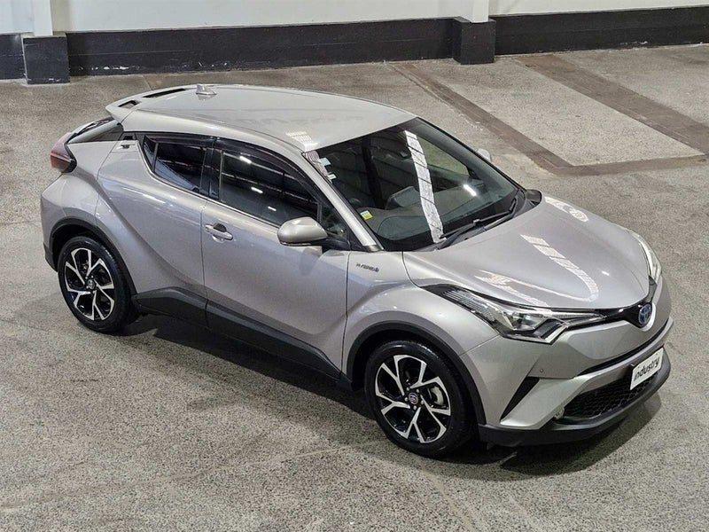 2017 Toyota C-HR Hybrid G-Spec Low Km, photo 2