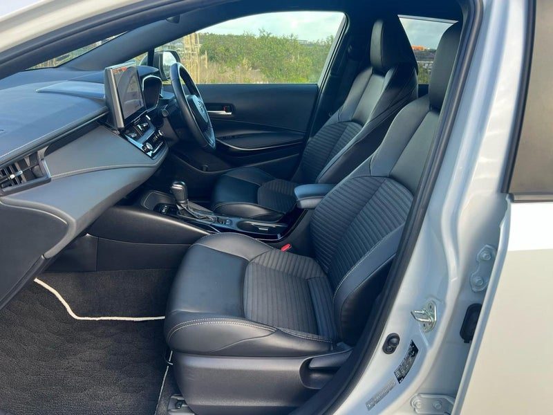 2023 Toyota Corolla Touring WXB Hybrid Wagon, photo 3