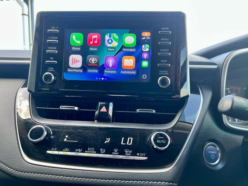 2020 Toyota Corolla Touring Wagon Hybrid S, photo 3