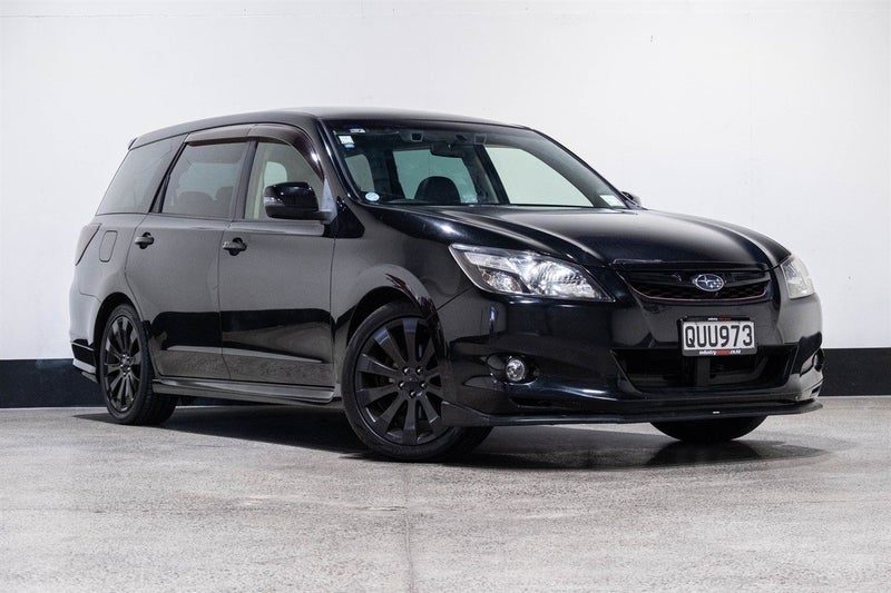 2014 Subaru Exiga 4WD 7 Seat Pano Roof