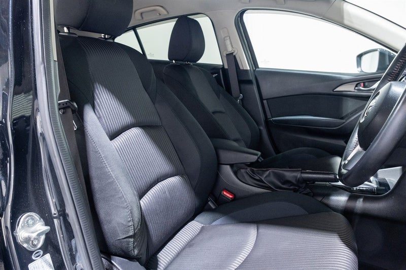 2016 Mazda Axela Sport 15C, photo 3