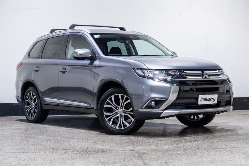 2017 Mitsubishi Outlander XLS 2.4P 7 Seat 4WD