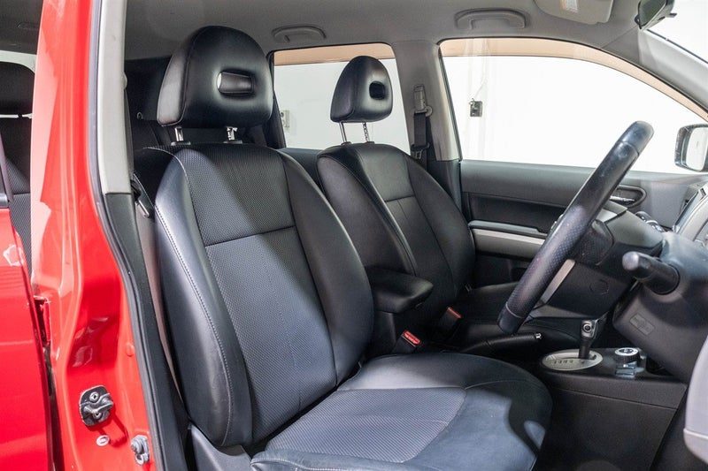 2007 Nissan X-Trail X 4WD Leather & Heated Seats, photo 3