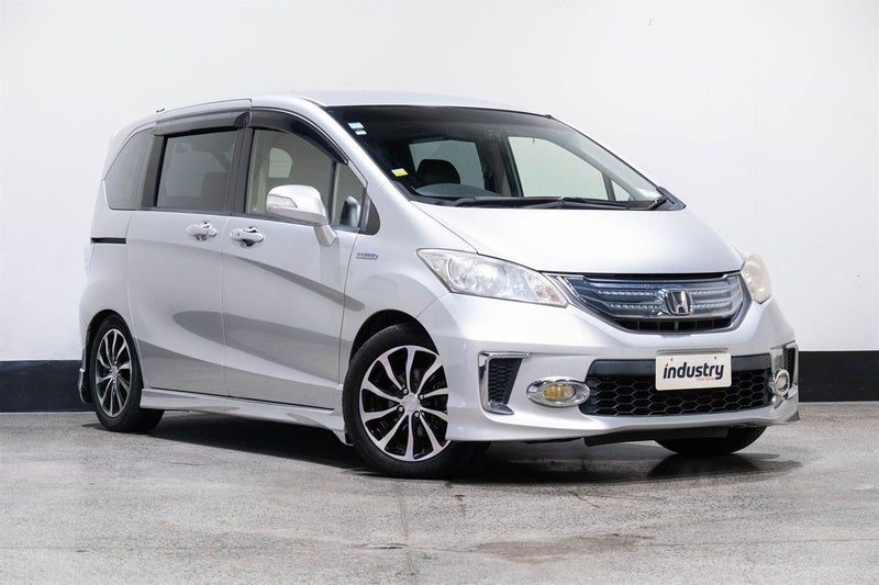 2014 Honda Freed Hybrid 7 Seater