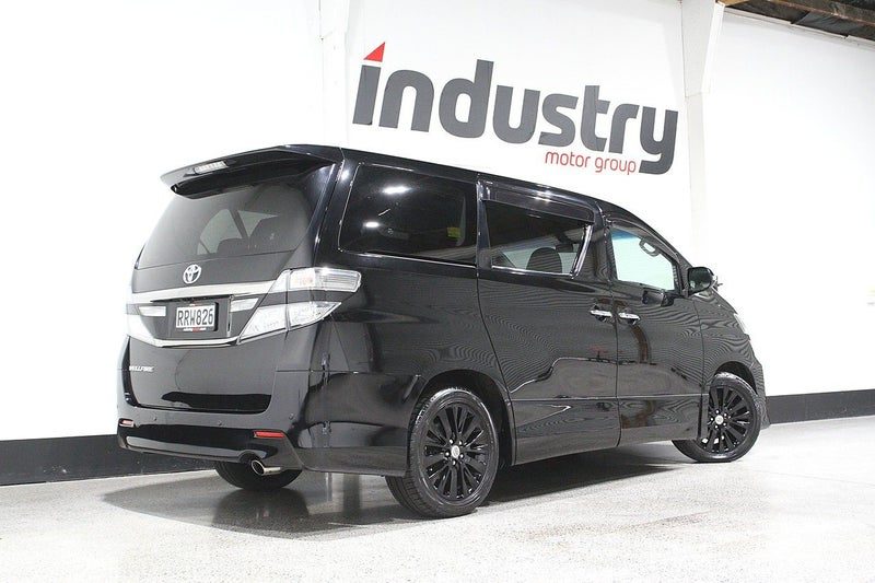2014 Toyota Vellfire 2.4Z 7 Seater, photo 2