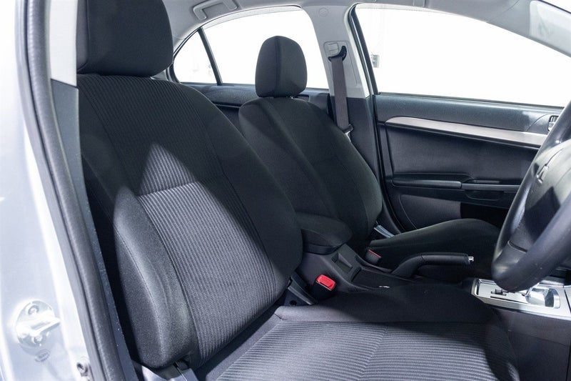 2013 Mitsubishi Galant Fortis Exceed Low Km, photo 3