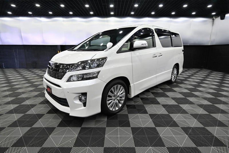 2013 Toyota Vellfire 2.4 Z Package, photo 3