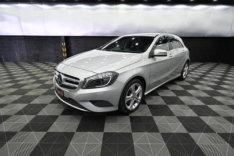 2014 Mercedes-Benz A 180 1.6L Turbo*Low KMS, photo 3