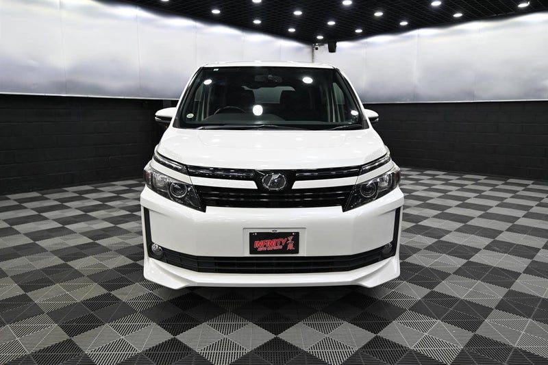 2015 Toyota Voxy V Package*2.0L, photo 2