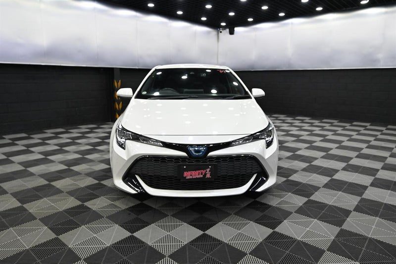 2020 Toyota Corolla 1.8L Hybrid, photo 2
