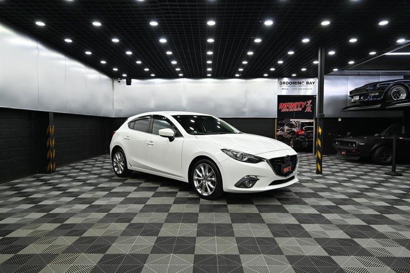 2014 Mazda Axela 20 S Touring L Package, main photo