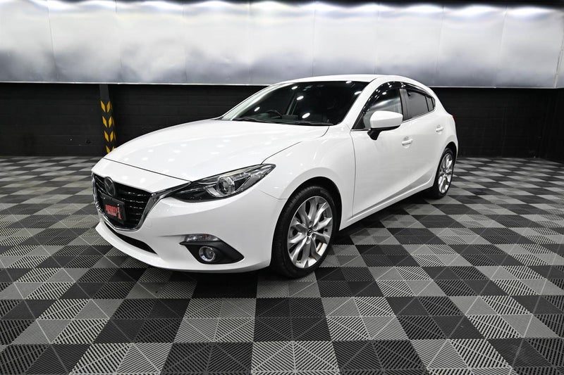2014 Mazda Axela 20 S Touring L Package, photo 3