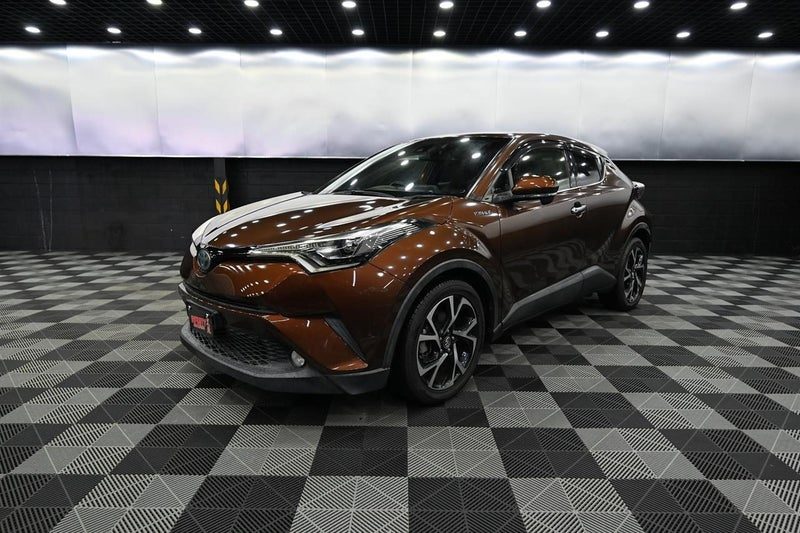 2017 Toyota C-HR G Package, photo 3