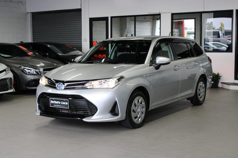 2017 Toyota Corolla Fielder, photo 3