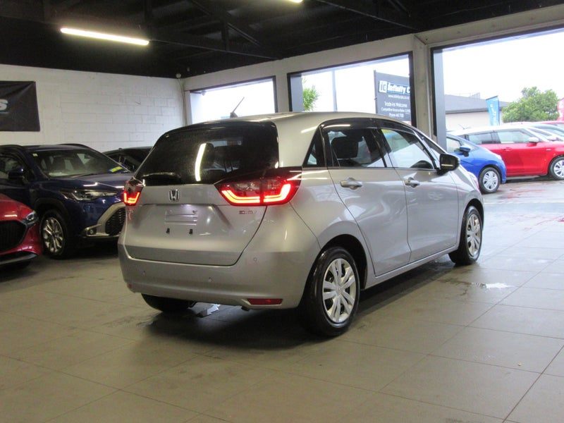 2021 Honda Fit JAZZ HYBRID SUPER LOW 42KM SALE!, photo 2