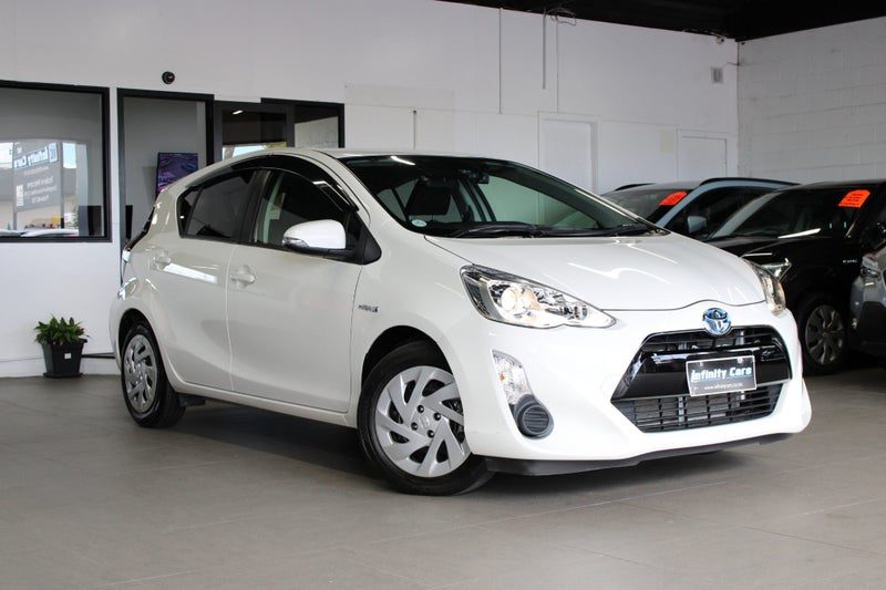 2016 Toyota Aqua TSS, main photo