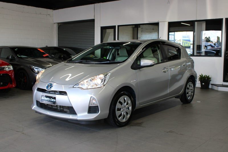 2013 Toyota Aqua PUSH START SUPER LOW 59KM SALE!, photo 3