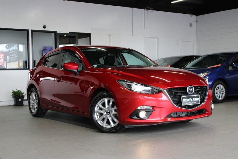 2014 Mazda Axela HATCHBACK LOW 65KM SALE!!!
