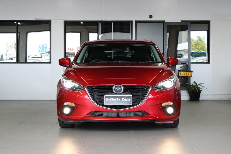 2014 Mazda Axela HATCHBACK LOW 65KM SALE!!!, photo 2