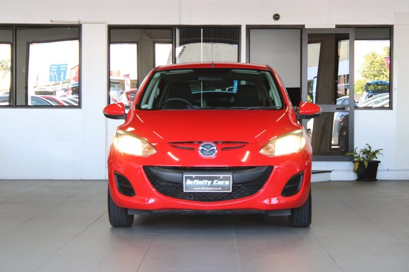 2014 Mazda Demio SKYACTIVE LOW 37KM SALE!!!, photo 2