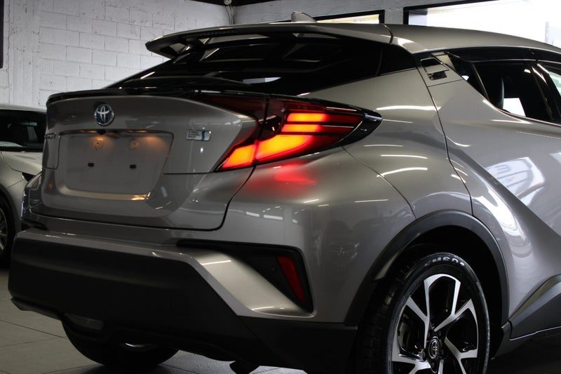 2021 Toyota C-HR G NERO SUPER LOW 28KMS SALE!!!, photo 3