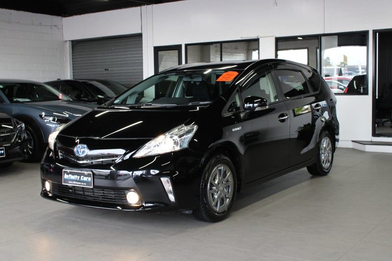 2013 Toyota Prius ALPHA 7 SEATER LOW 56KM SALE!!!, photo 3