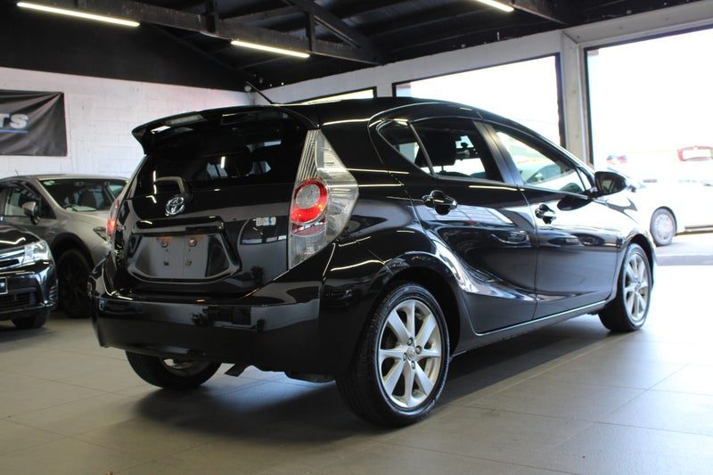 2013 Toyota Aqua PUSH START SUPER LOW 36KM SALE!, photo 2