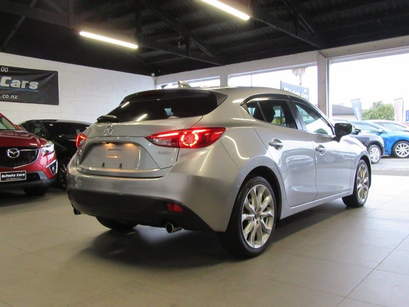 2014 Mazda Axela 20S SUPER LOW 82KM SALE!!!, photo 2