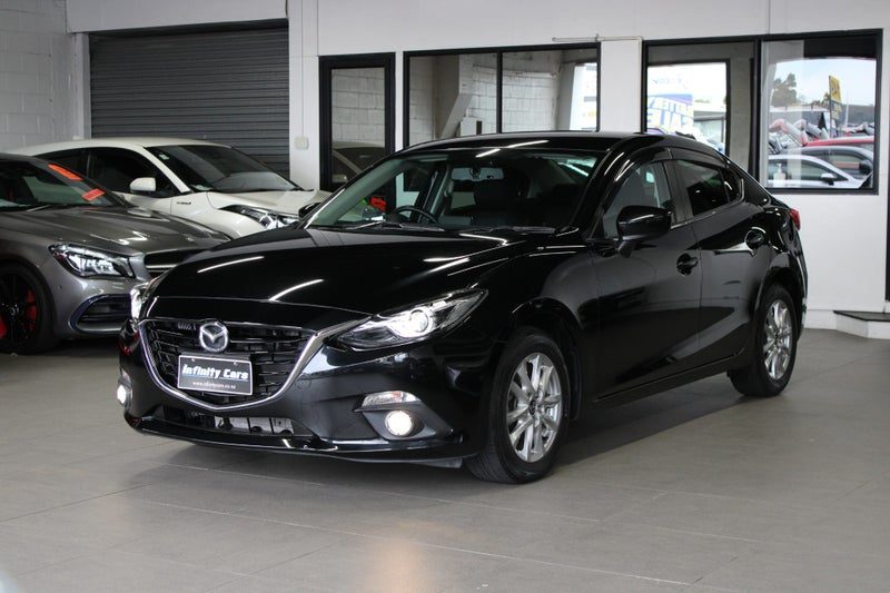 2014 Mazda Axela HYBRID HATCHBACK LOW 68KM SALE!!!, photo 3