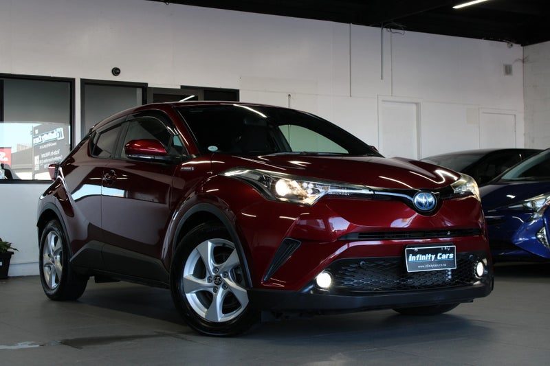 2017 Toyota C-HR HYBRID LOW 34KM SALE!