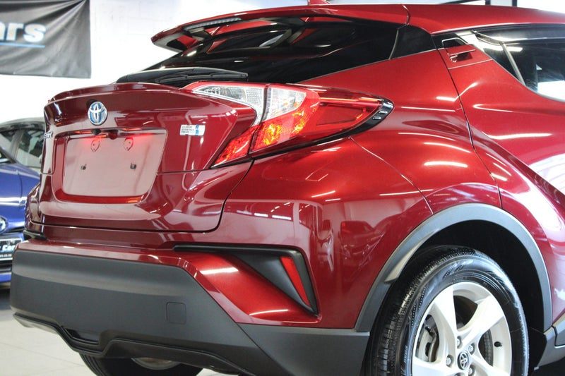 2017 Toyota C-HR HYBRID LOW 34KM SALE!, photo 3