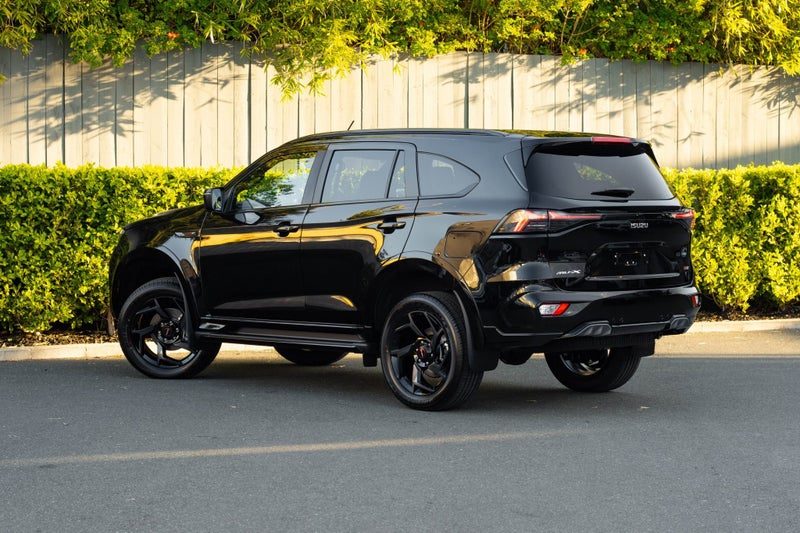 2026 Isuzu MU-X XT 4WD Auto, photo 3