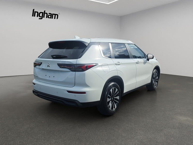 2026 Mitsubishi Outlander LS 2.5P/CVT, photo 3
