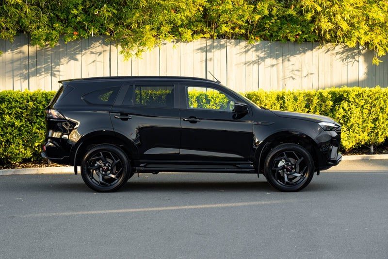 2026 Isuzu MU-X XT 4WD Auto, photo 2
