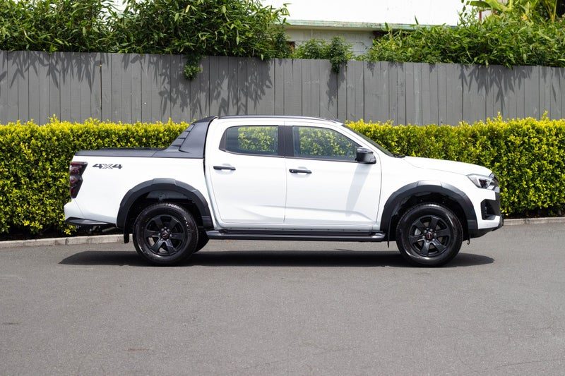 2026 Isuzu D-Max X-Terrain DC 4X4 3.0D 6AT, photo 2