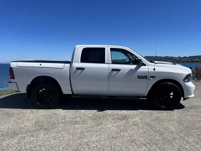 2020 Ram 1500 EXPRESS CREW RAMBOX, photo 3