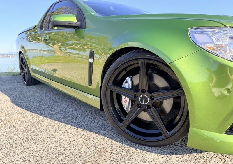 2015 Holden Commodore VF SS-V REDLINE 6.0P, photo 2