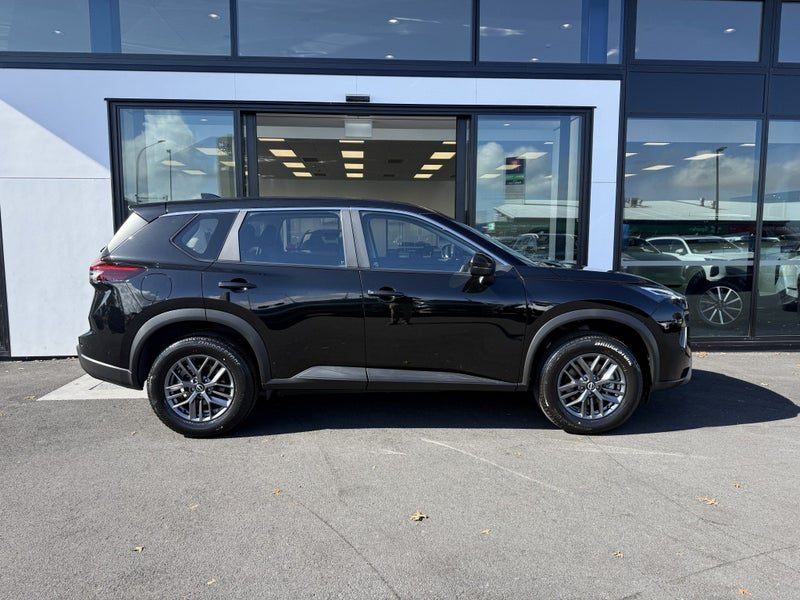 2026 Nissan X-Trail ST 7 SEAT 2.5P/4WD, photo 2