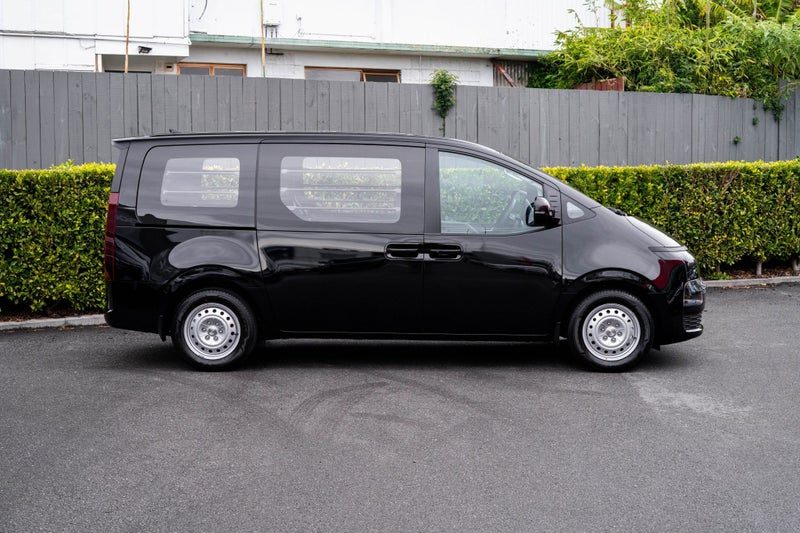2026 Hyundai Staria 1.6T Hybrid 2WD 6AT Series 2, photo 2