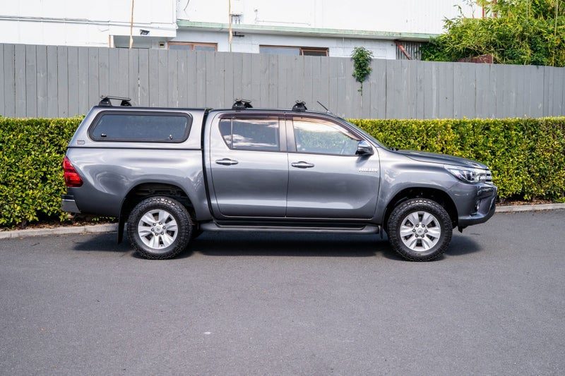 2017 Toyota Hilux SR5 Td DC 2.8D 6AT U, photo 2