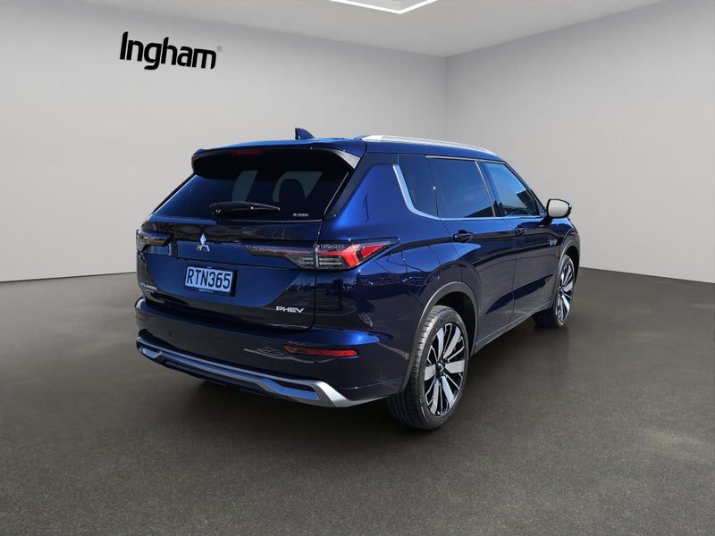 2026 Mitsubishi Outlander VRX PHEV/4WD/AT, photo 3