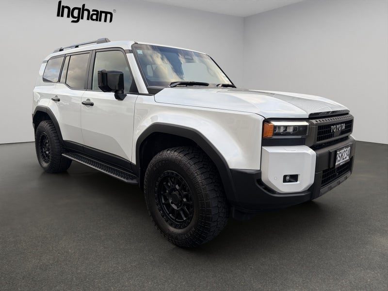 2025 Toyota Land Cruiser Prado Adventure