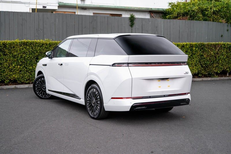 2026 XPENG X9 AWD Performance Long Range, photo 3
