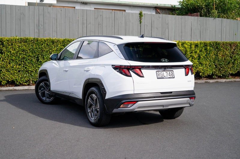 2025 Hyundai Tucson Hybrid Active 1.6T AWD 6AT SUV, photo 3