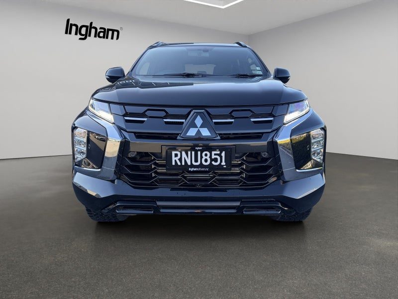 2026 Mitsubishi Pajero Sport VRX 7 Seater, photo 2