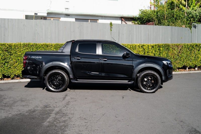 2026 Isuzu D-Max X-Terrain DC 4X4 3.0D 6AT, photo 2