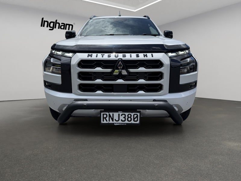 2024 Mitsubishi Triton VRX, 4WD 2.4L Diesel, photo 2